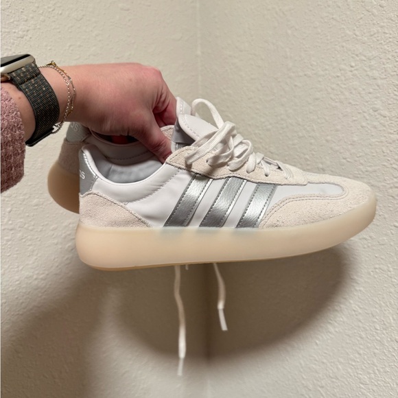 New with tags women’s Adidas Barreda Decode Shoes - Picture 2 of 5